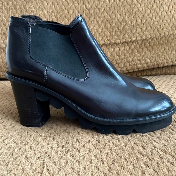 AGL ( Atillio Giusti leombruni) leather ankle log bottom bootie - Picture 4 of 10
